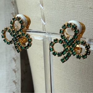 VINTAGE | Dainty Shamrock Emerald and Gold Clover Clip On Earrings